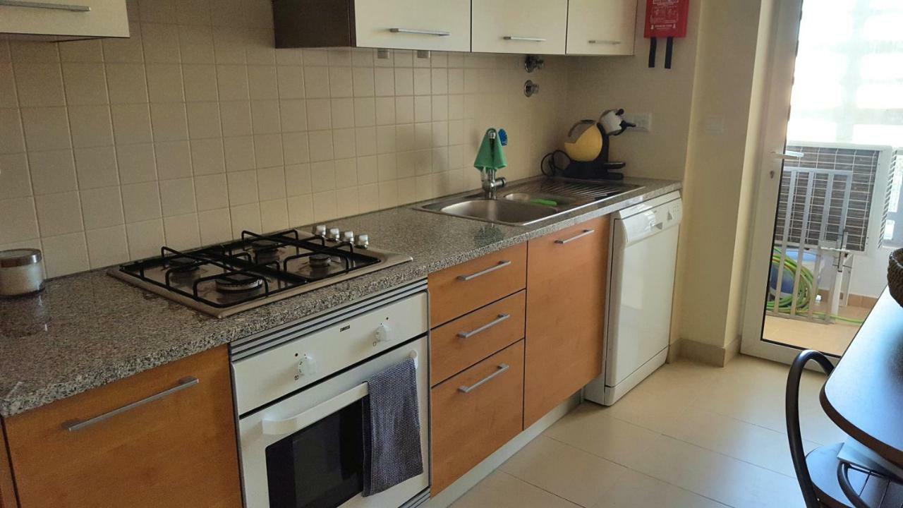 Sunshine Apartment 타비라 외부 사진